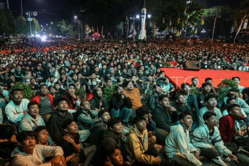 nobar-timnas-indonesia-melawan-argentina-di-solo-170ec-dom